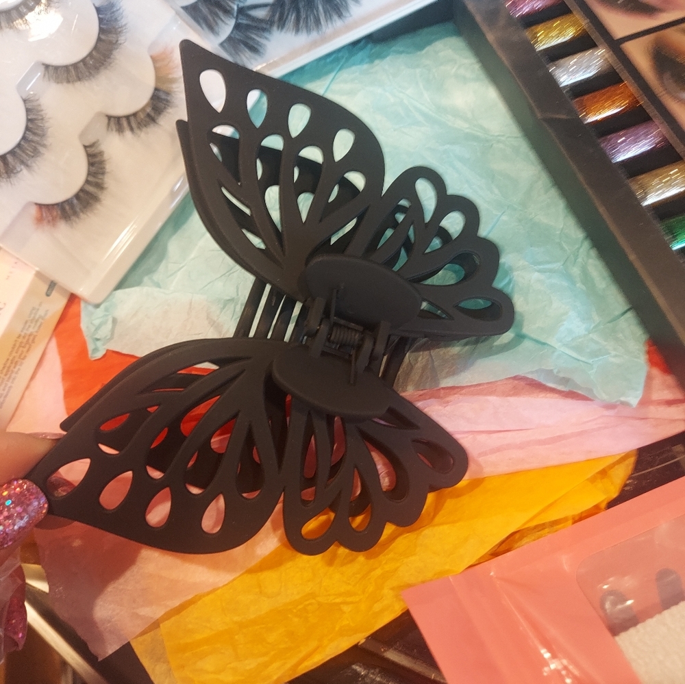 Butterfly hair clip
